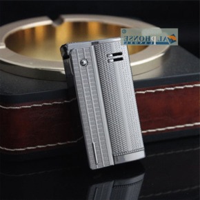 “星空app官方网页”油性皮肤适合什么粉底液 十款油皮专用粉底液Mark下来(图1) 星空官方网站